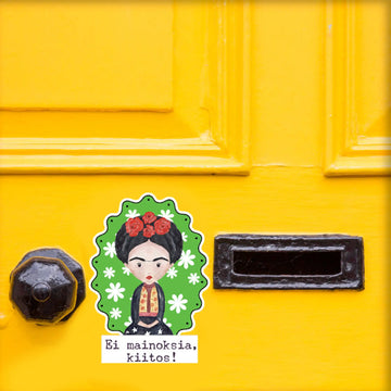 EI MAINOKSIA KIITOS! -TARRA kauniin Frida Kahlon kuvalla vihreällä taustalla Decopaja