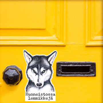 HUONEISTOSSA LEMMIKKEJÄ tarra- huskyn kuvalla Decopaja