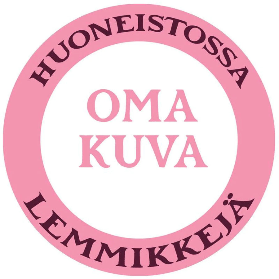 HUONEISTOSSA LEMMIKKEJÄ -TARRA OMAN LEMMIKIN KUVALLA Decopaja