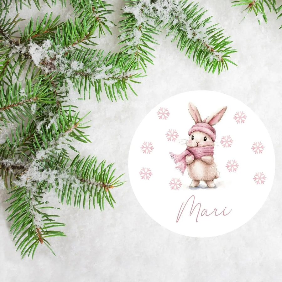 Joulukoriste tarra omalla nimellä vaaleanpunainen pupu Decopaja punainen Decopaja.fi