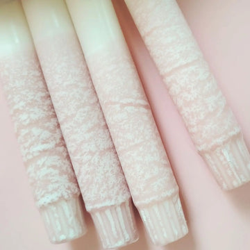 Käsinvärjätty kruunukynttilä vanha roosa 4 kpl Decopaja