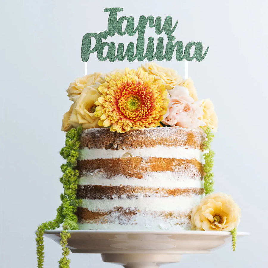 Kakkukoriste omalla nimellä 2 riviä fontti 10 Decopaja