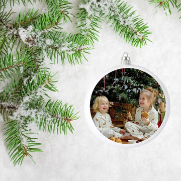 Kuusenkoriste omalla kuvalla ja nimellä Decopaja