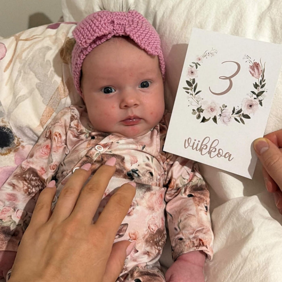 Vauvakortit virstanpylväskortit kukalliset