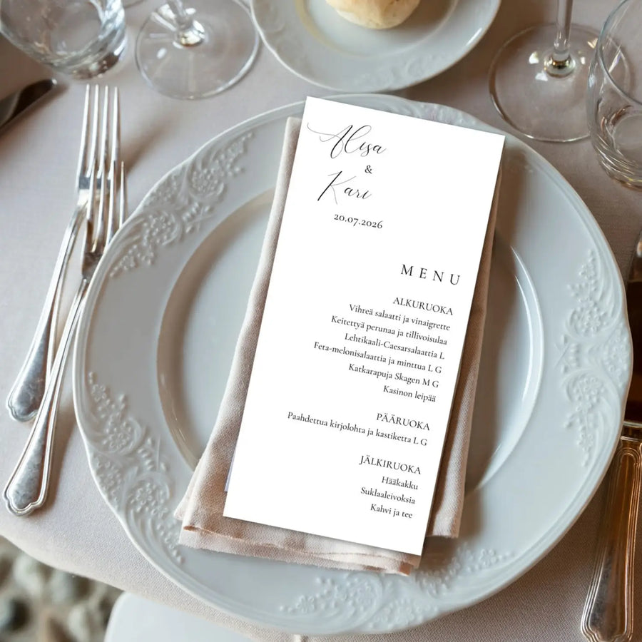 Menukortti hääohjelma hääparin nimillä Decopaja