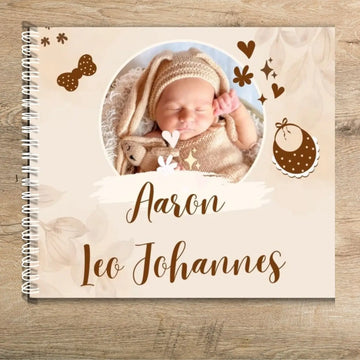 Vauvakirja vieraskirja ristiäisiin omalla kuvalla beige Decopaja